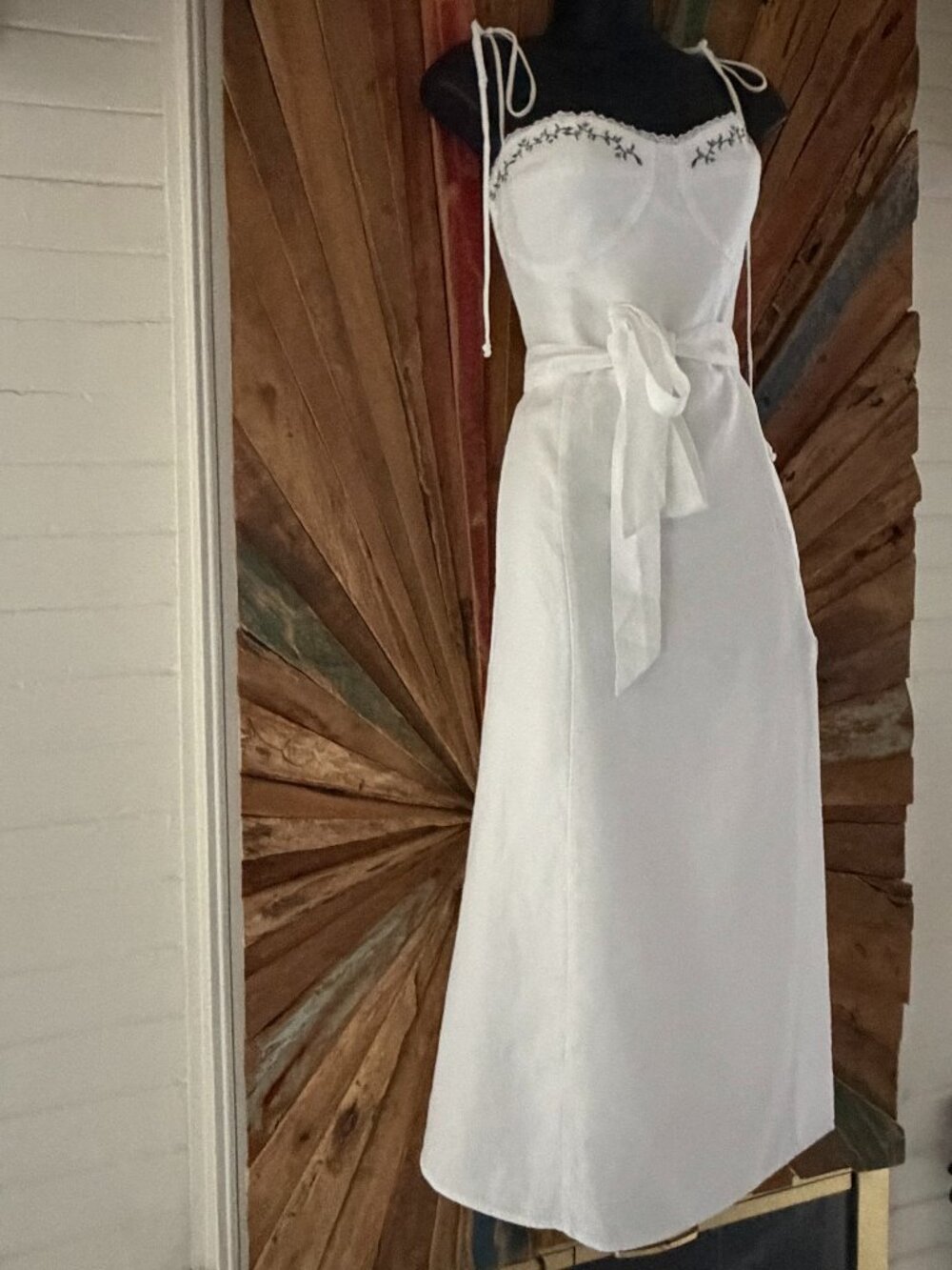 Reformation Kieryn Linen floral embroidery white midi dress Sz 12 - Picture 6 of 15